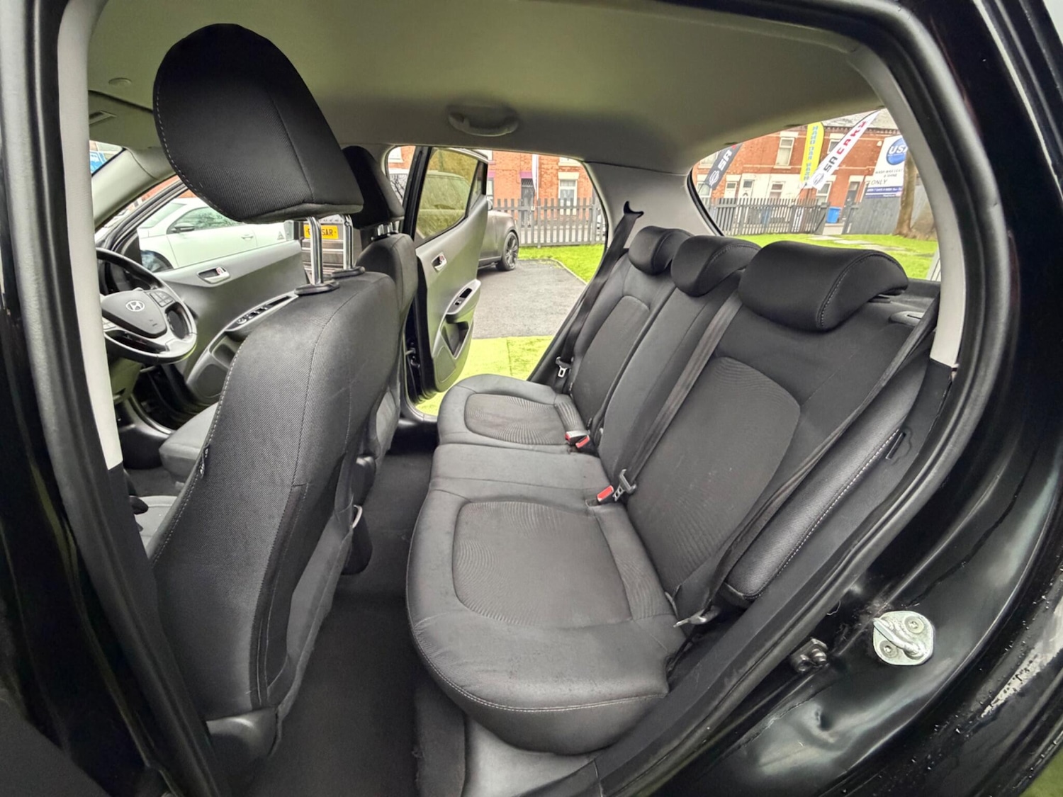 Used Hyundai i10 2018 for sale - 77254541: Photo 34