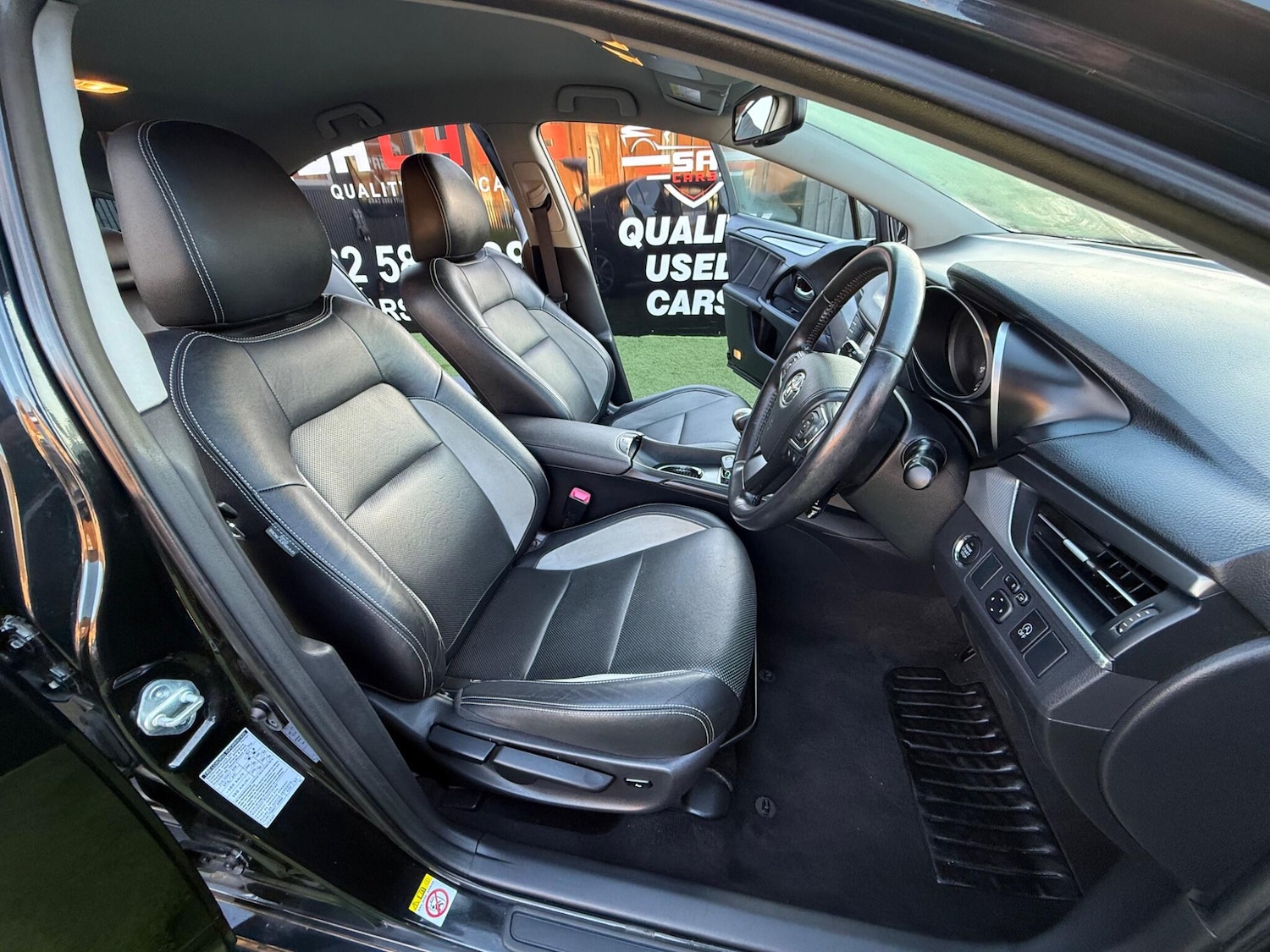 Used Toyota Avensis 2015 for sale - 77163456: Photo 34