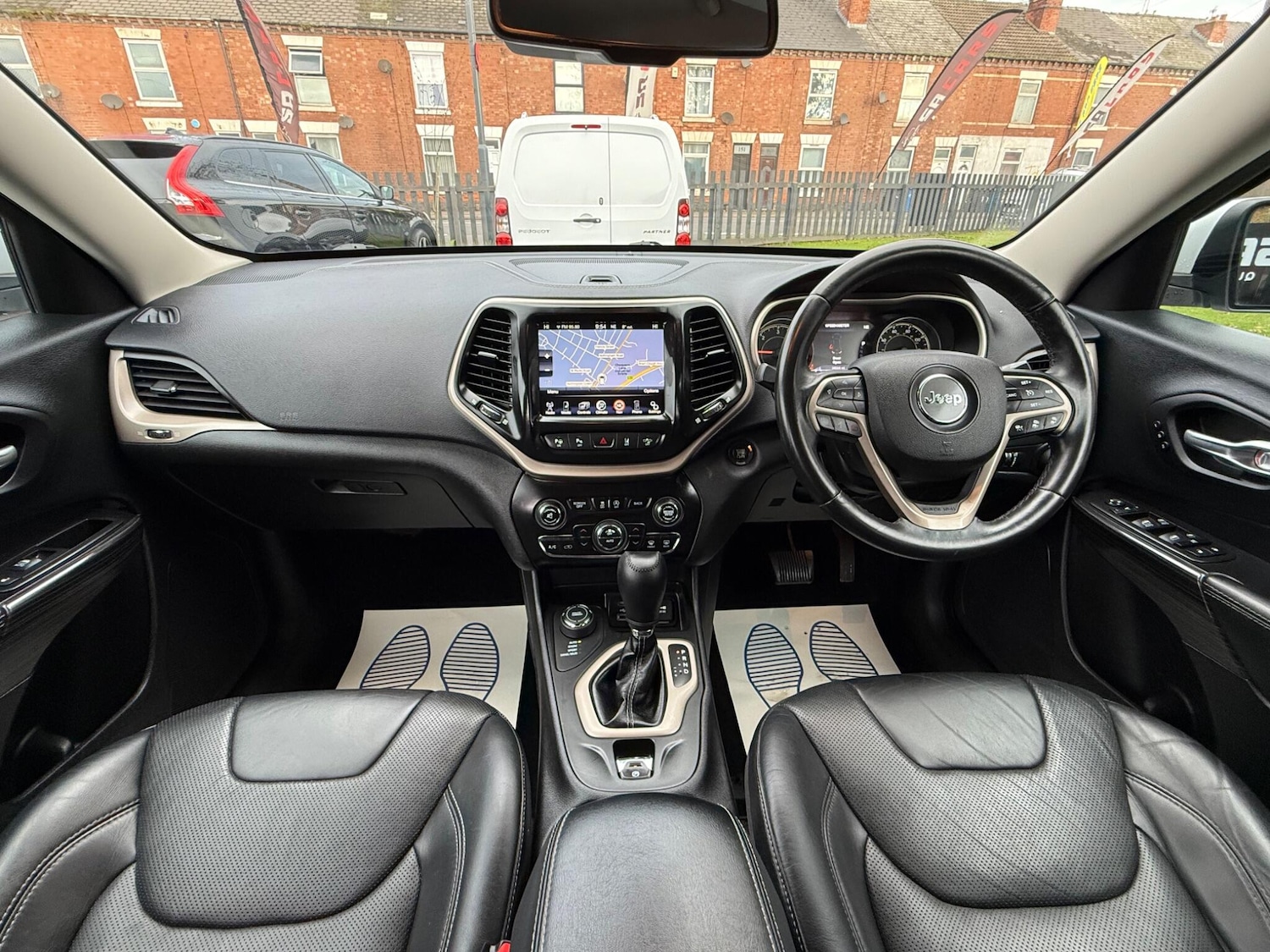 Used Jeep Cherokee 2014 for sale - 76377204: Photo 2