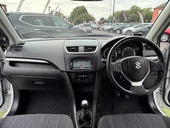 Used Suzuki Swift 2015 for sale - 79544182: Photo
