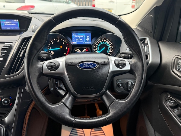 Used Ford Kuga 2014 for sale - 76175440: Photo 44