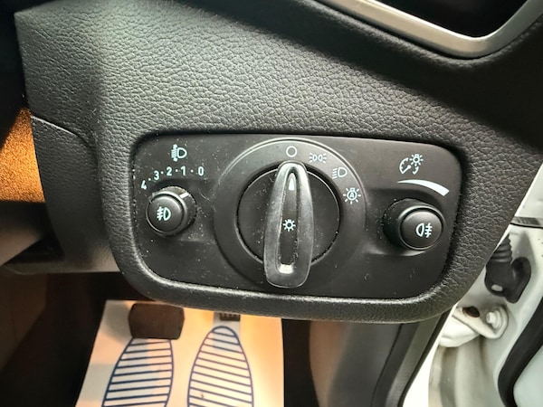 Used Ford Kuga 2014 for sale - 76175440: Photo 50
