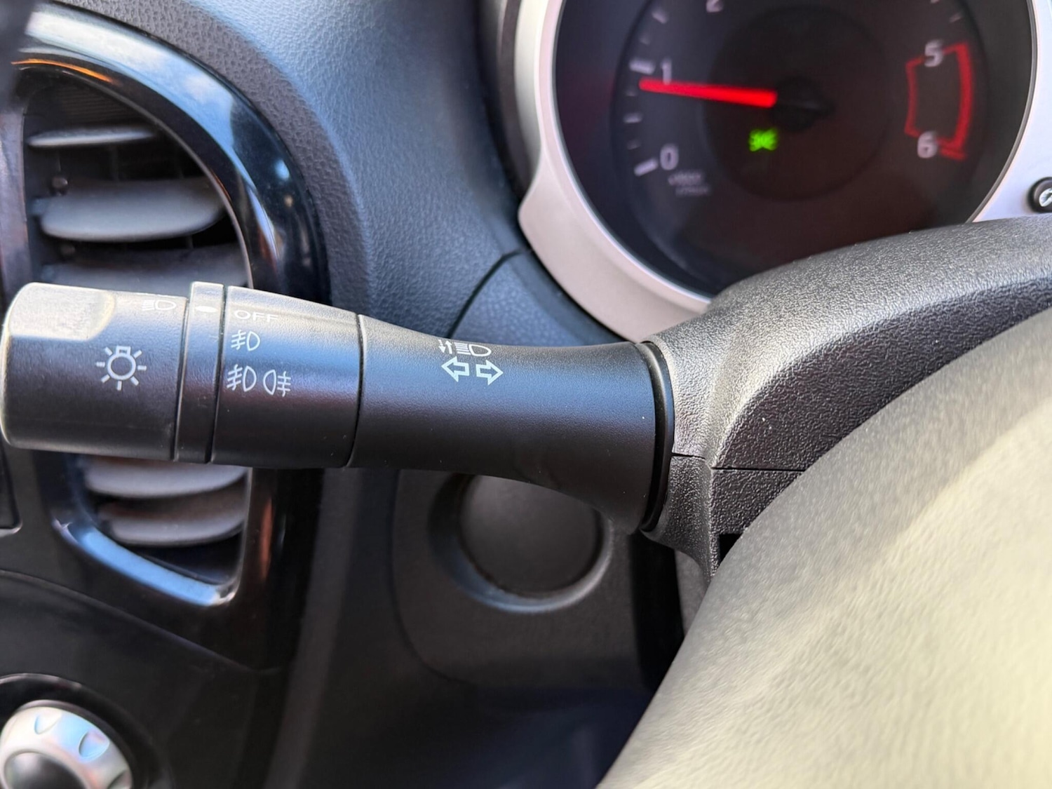 Used Nissan Juke 2014 for sale - 77315465: Photo 26