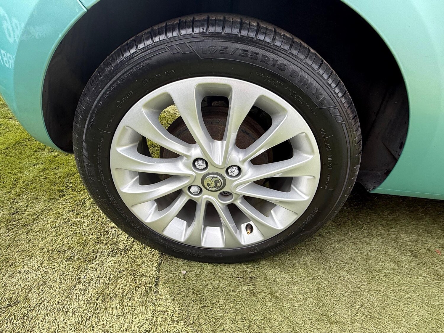 Used Vauxhall Corsa 2015 for sale - 76702468: Photo 38