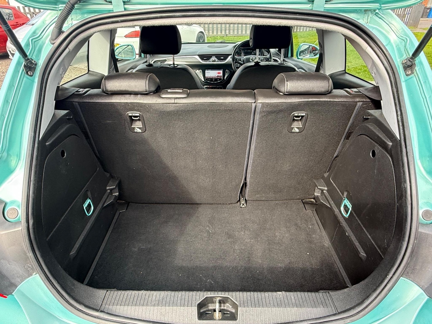 Used Vauxhall Corsa 2015 for sale - 76702468: Photo 4