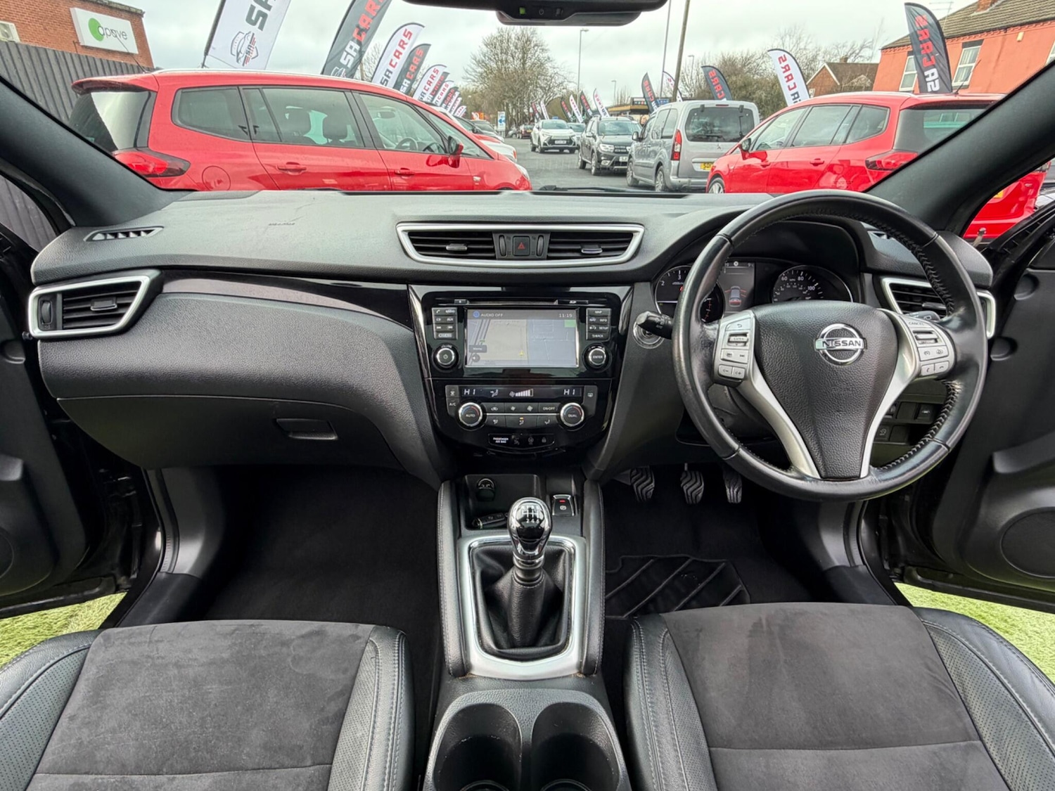 Used Nissan Qashqai for sale - 77484341: Photo 2