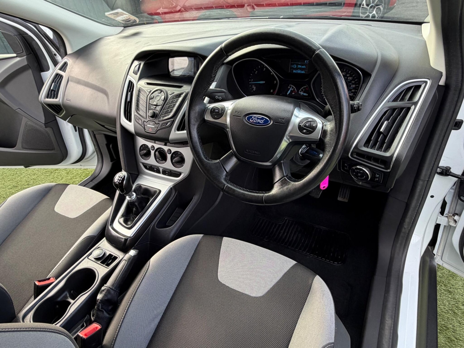 Used Ford Focus for sale - 77892079: Photo 2