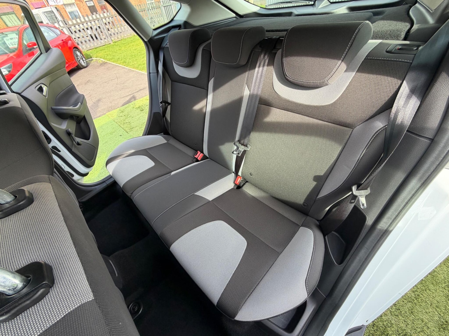 Used Ford Focus for sale - 77892079: Photo 34