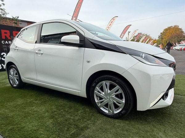 Used Toyota AYGO 2015 for sale - 76246805: Photo 10