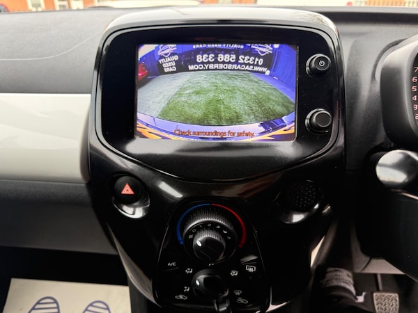 Used Toyota AYGO 2015 for sale - 76246805: Photo 24