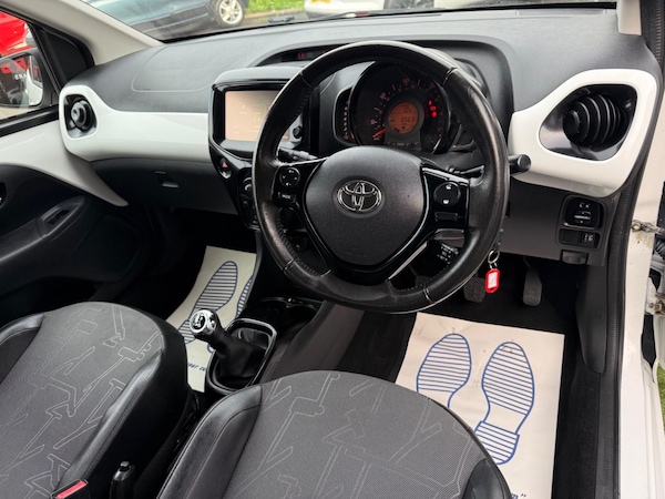 Used Toyota AYGO 2015 for sale - 76246805: Photo 3