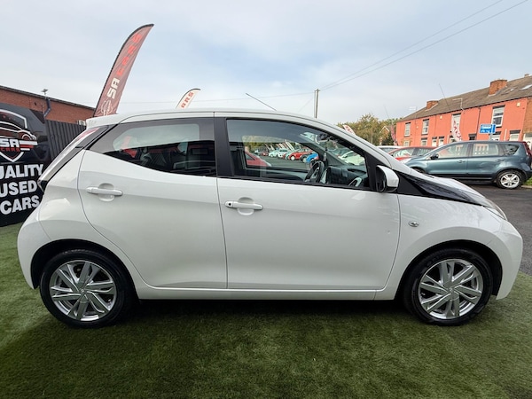 Used Toyota AYGO 2015 for sale - 76246805: Photo 6