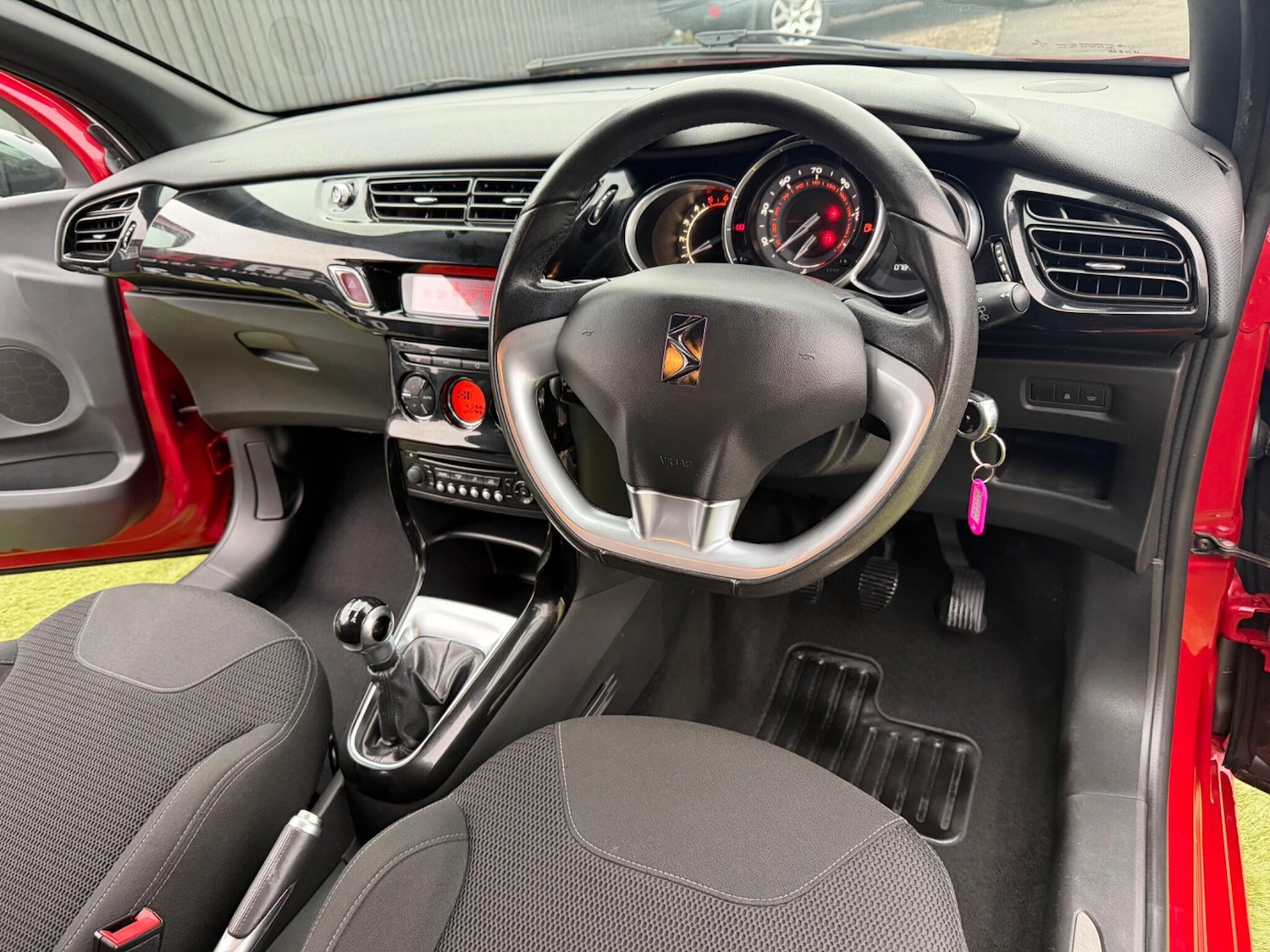 Used Citroen DS3 2014 for sale - 77425795: Photo 3