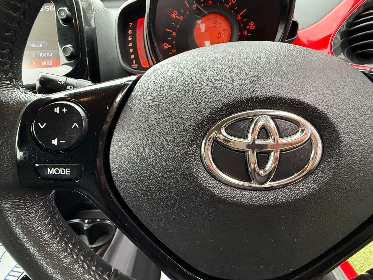 Used Toyota AYGO 2015 for sale - 76700845: Photo 23