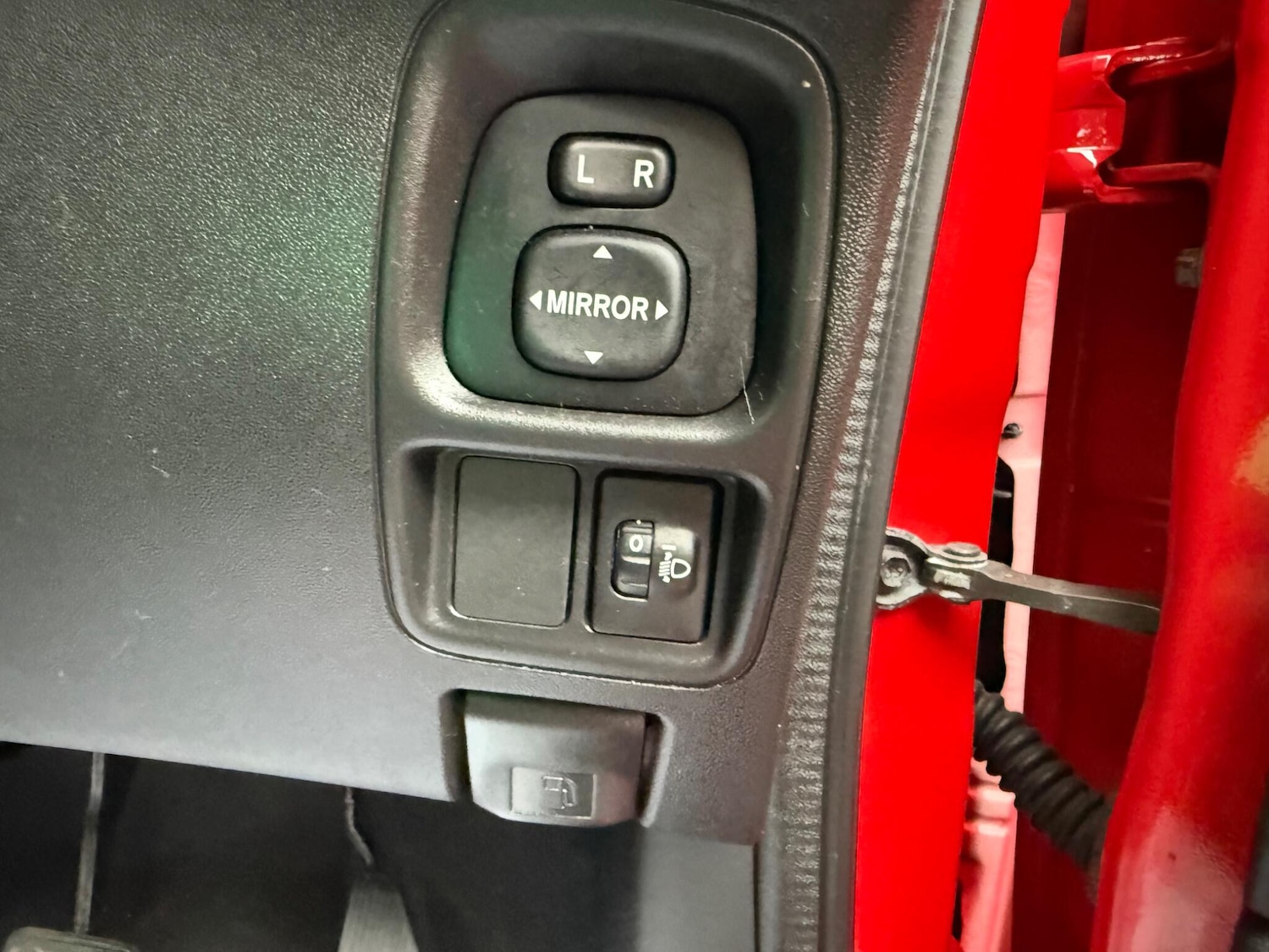 Used Toyota AYGO 2015 for sale - 76700845: Photo 28