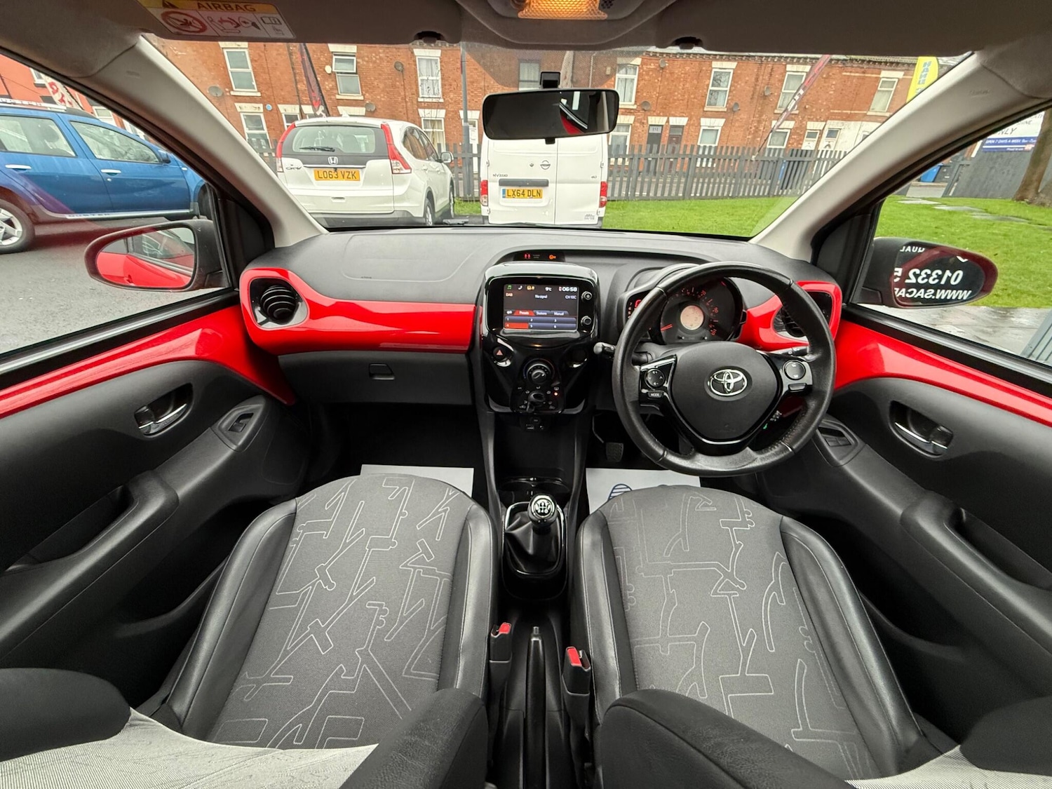 Used Toyota AYGO 2015 for sale - 76700845: Photo 31