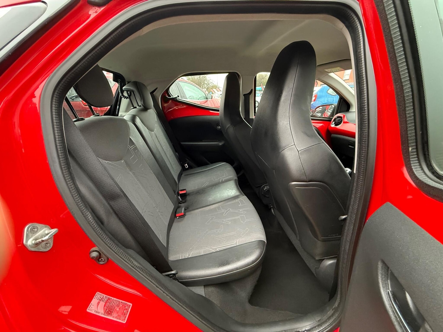 Used Toyota AYGO 2015 for sale - 76700845: Photo 5