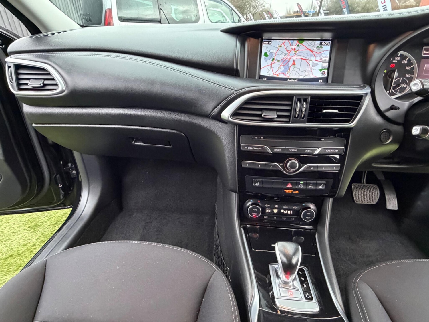 Used Infiniti Q30 for sale - 77305951: Photo 32