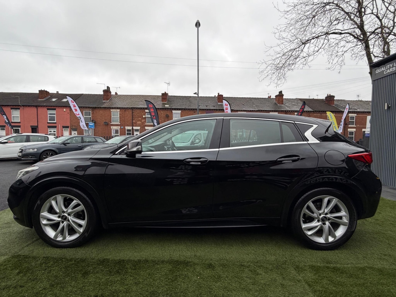 Used Infiniti Q30 for sale - 77305951: Photo 8