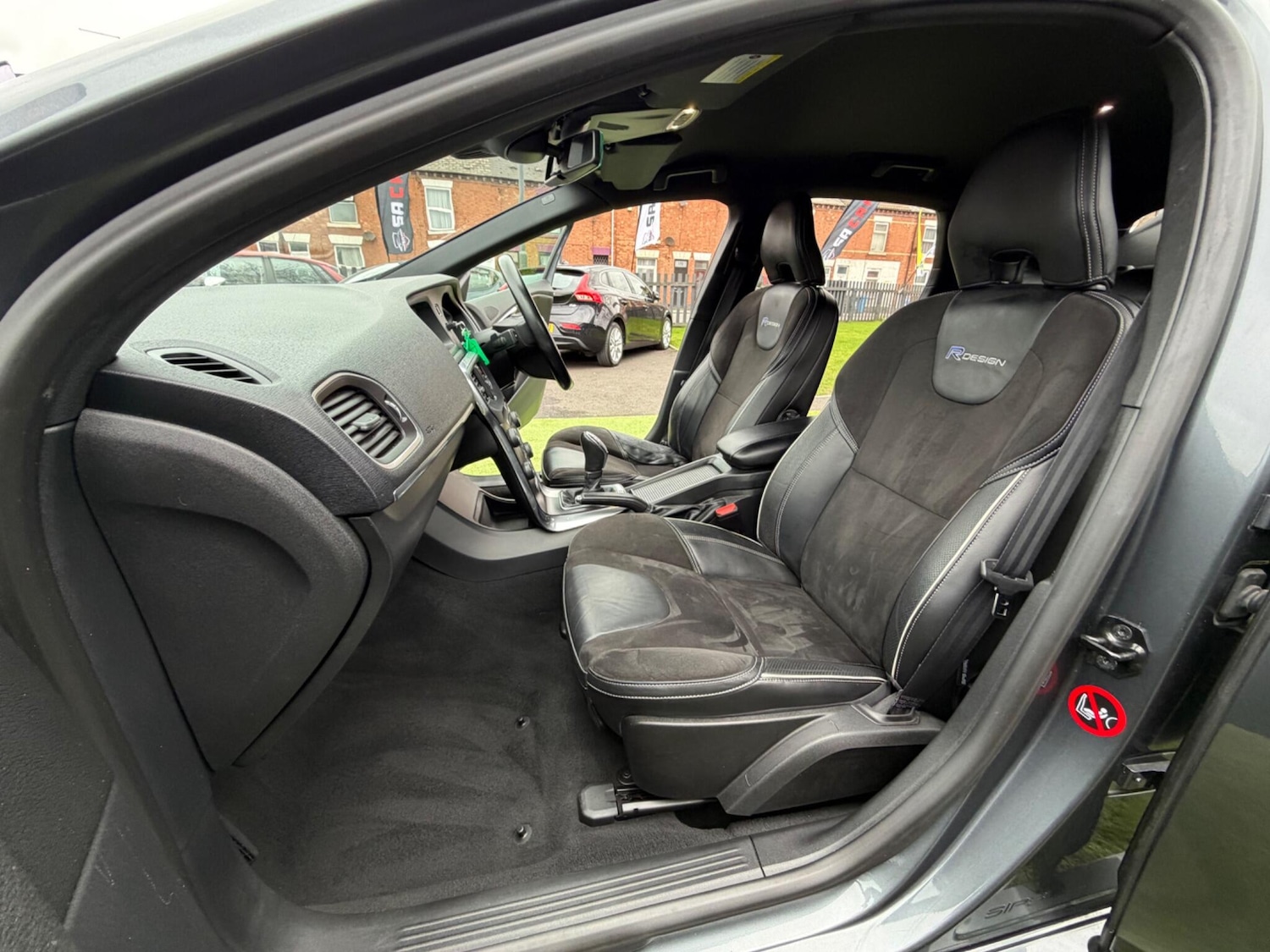 Used Volvo V40 2013 for sale - 77646331: Photo 30