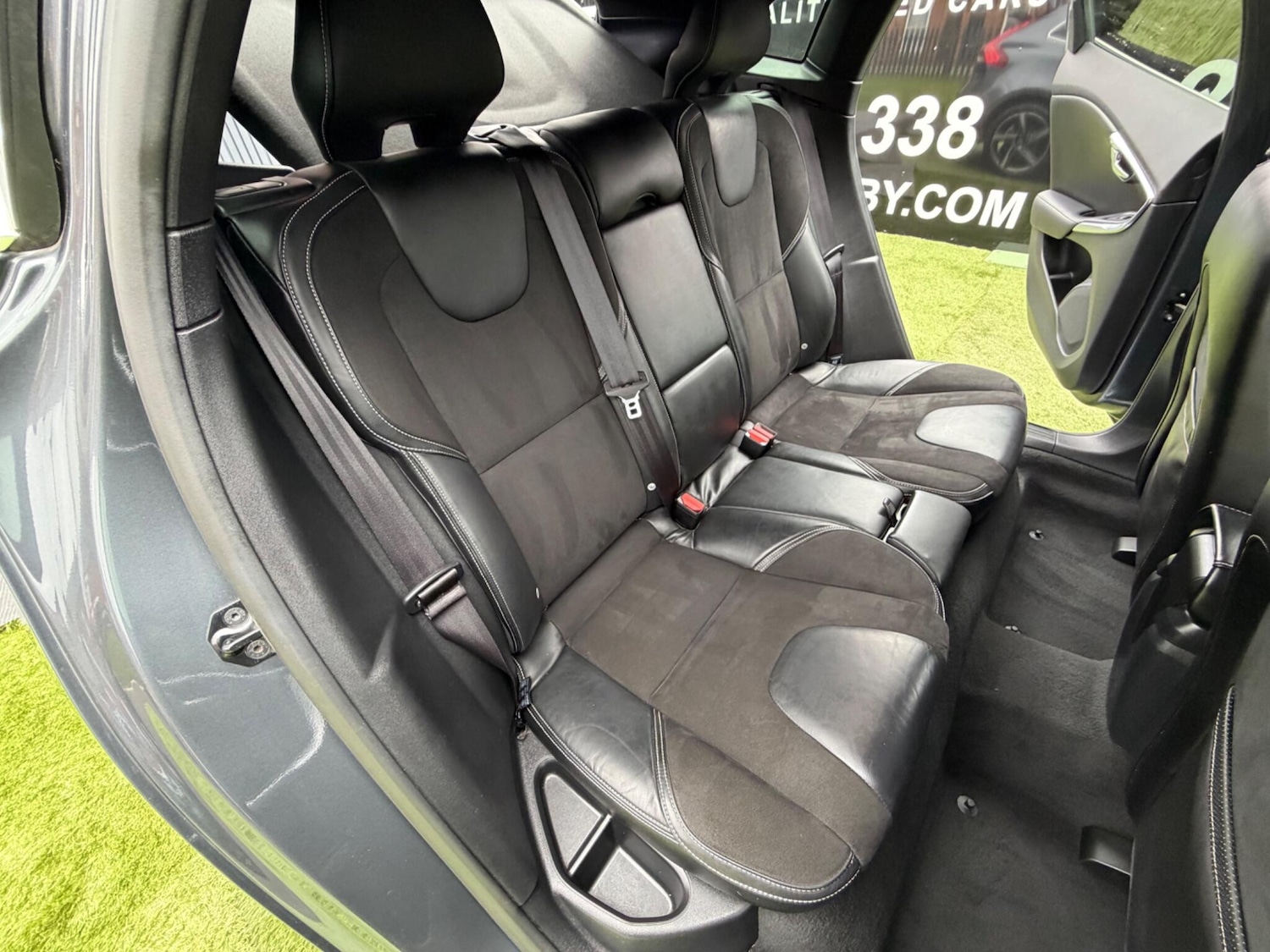 Used Volvo V40 2013 for sale - 77646331: Photo 34