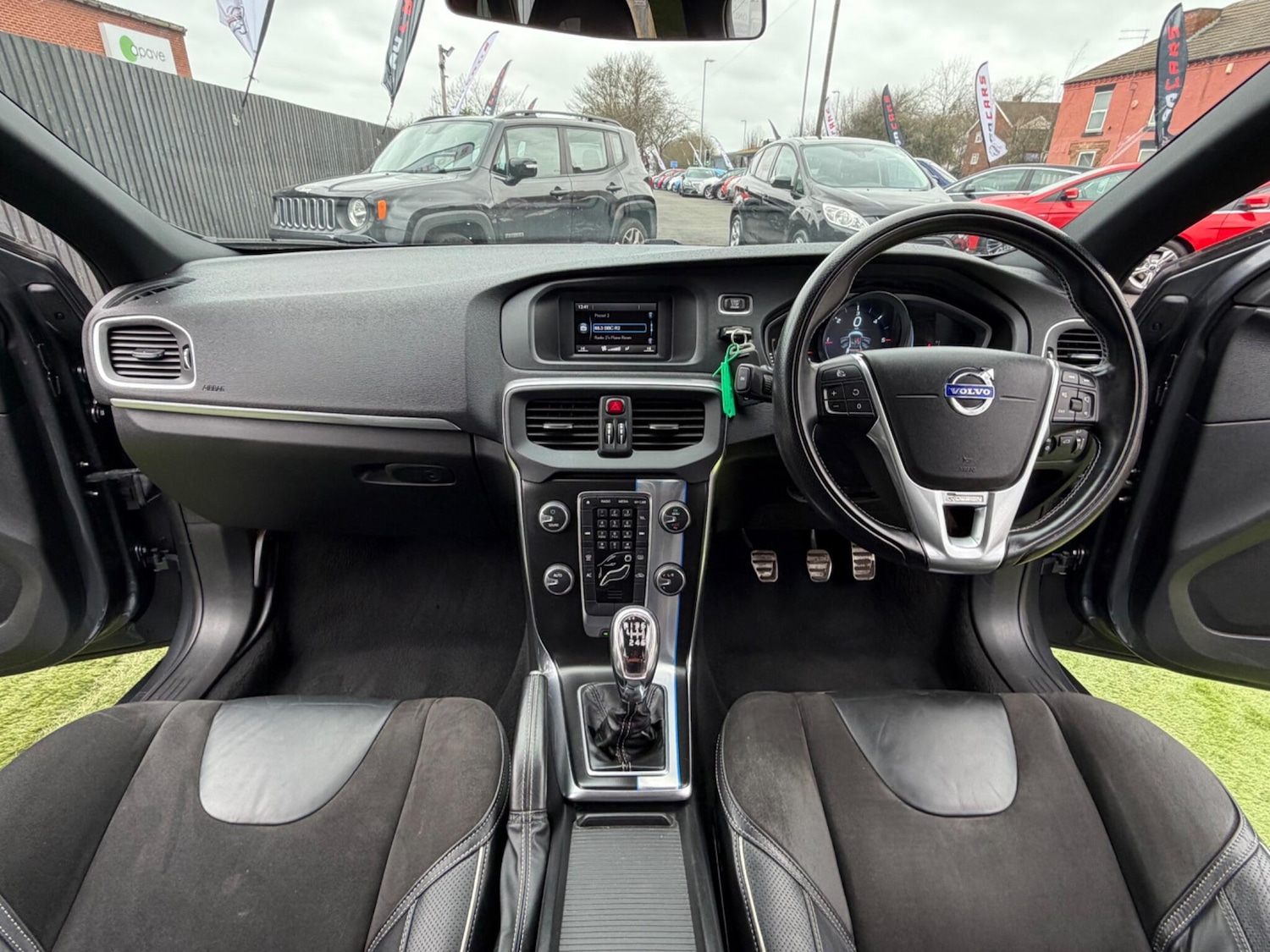 Used Volvo V40 2013 for sale - 77646331: Photo 36