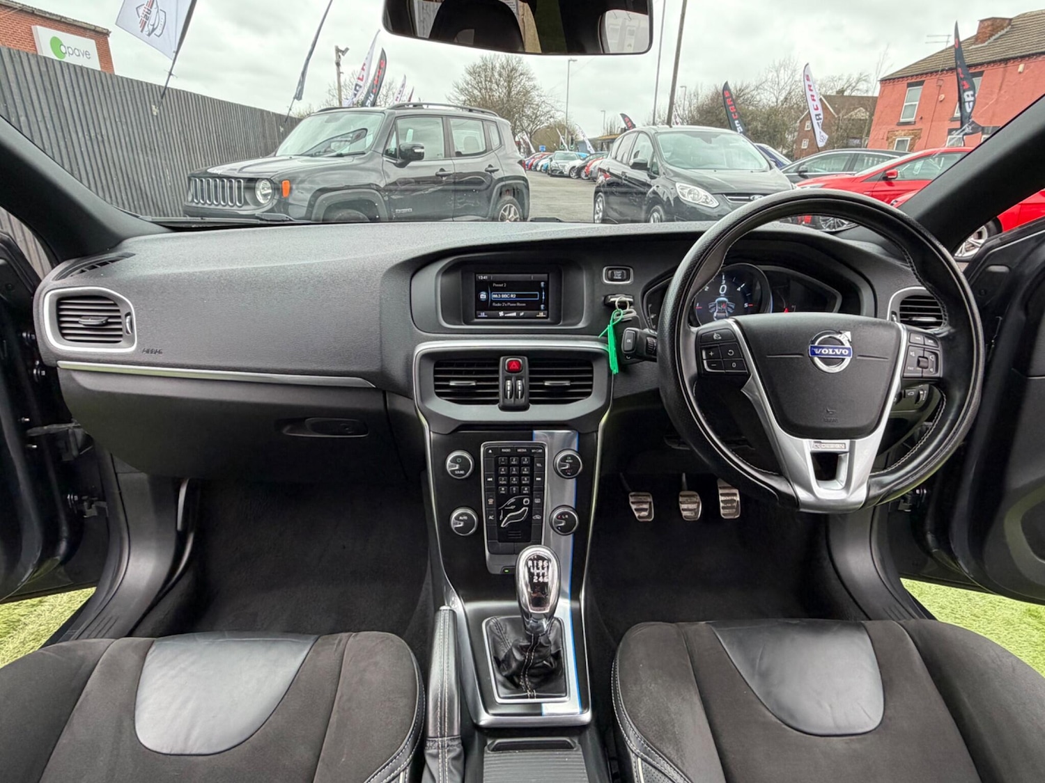 Used Volvo V40 2013 for sale - 77646331: Photo 38