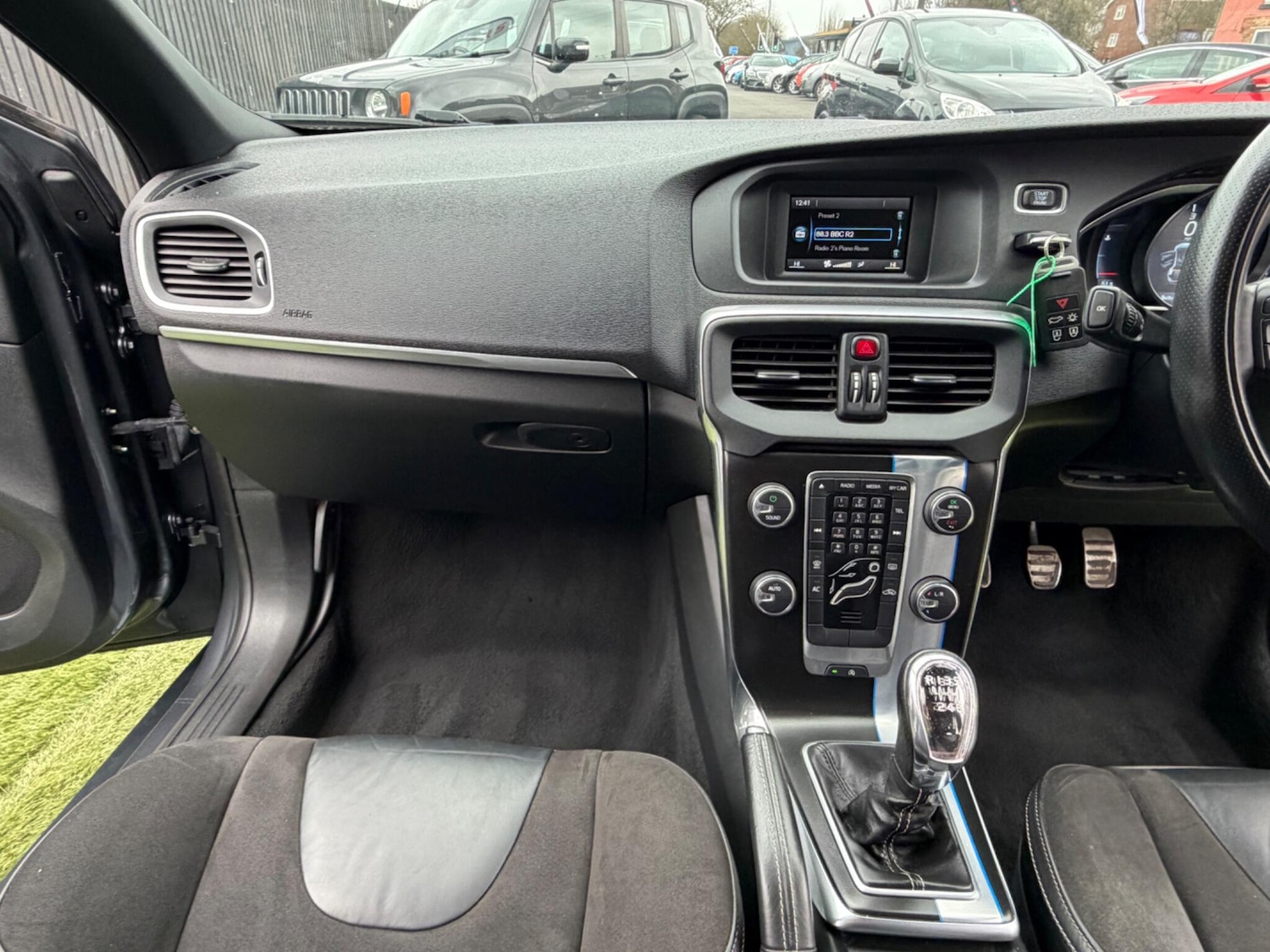 Used Volvo V40 2013 for sale - 77646331: Photo 40