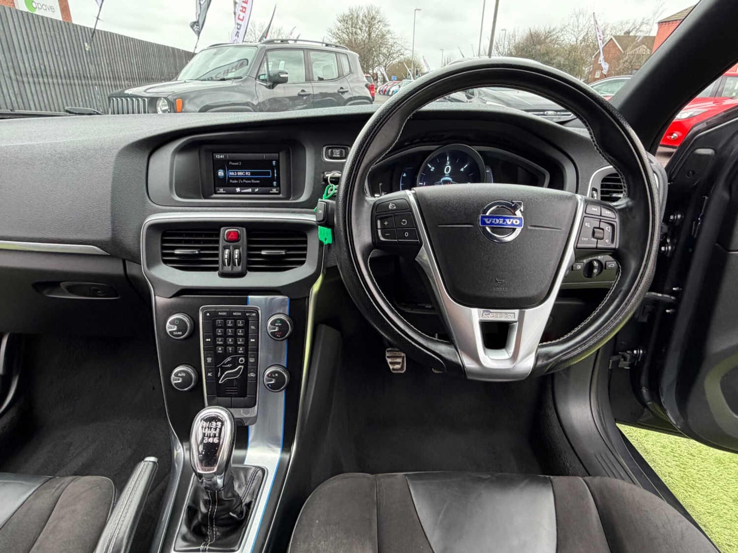 Used Volvo V40 2013 for sale - 77646331: Photo 41