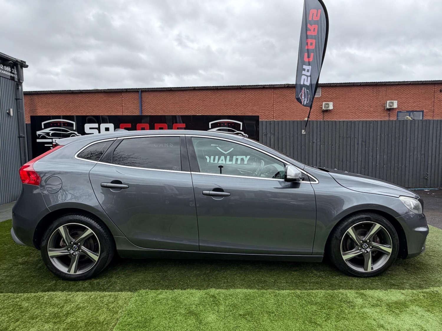 Used Volvo V40 2013 for sale - 77646331: Photo 7