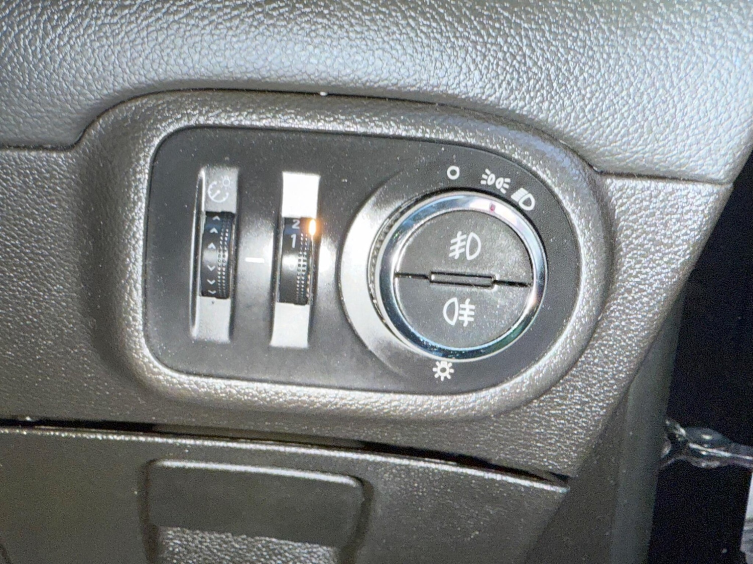 Used Vauxhall Zafira 2015 for sale - 76702279: Photo 25