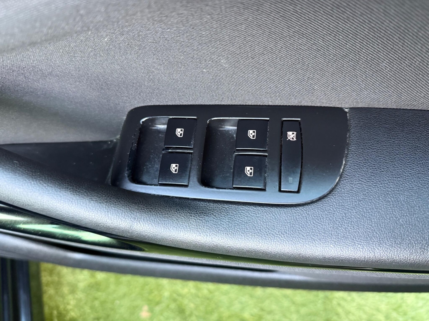 Used Vauxhall Zafira 2015 for sale - 76702279: Photo 26