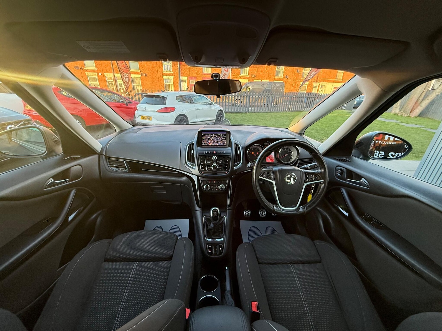 Used Vauxhall Zafira 2015 for sale - 76702279: Photo 28