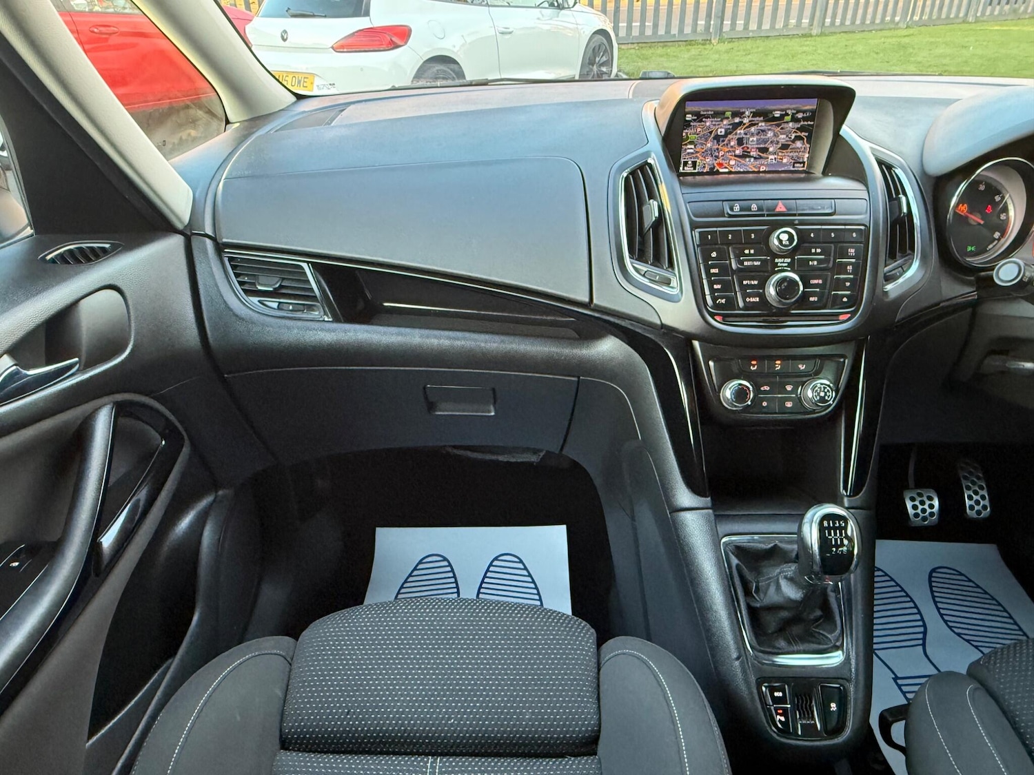 Used Vauxhall Zafira 2015 for sale - 76702279: Photo 29