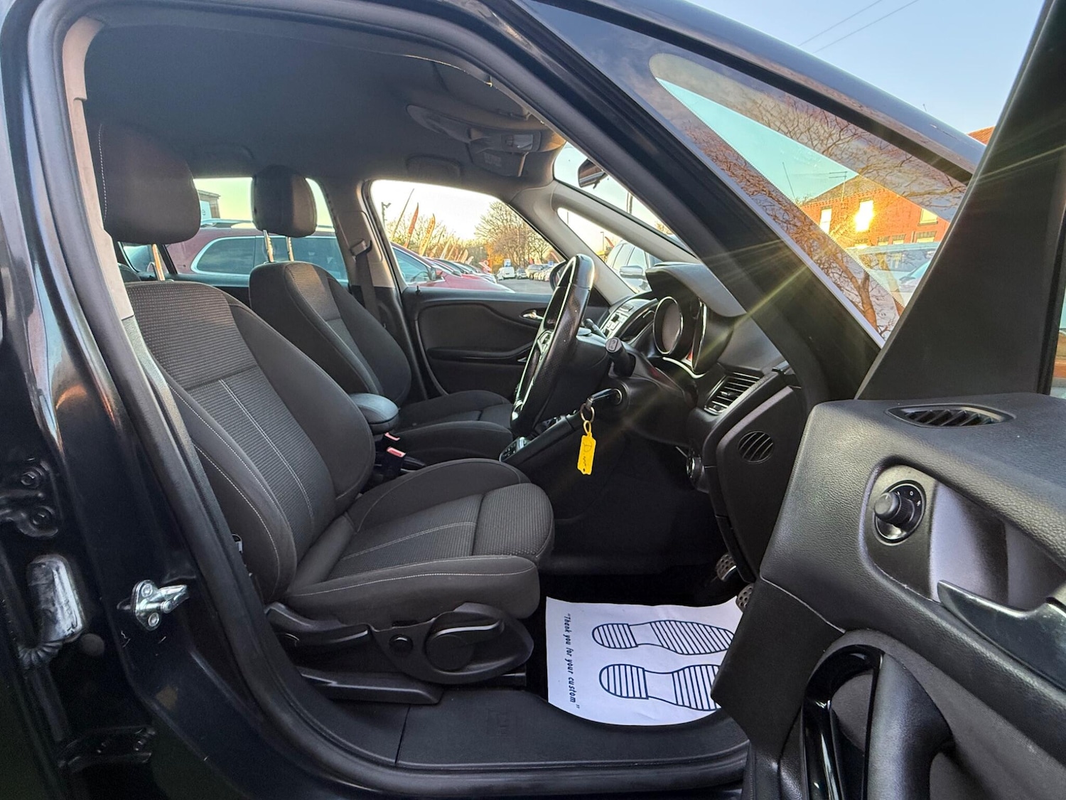 Used Vauxhall Zafira 2015 for sale - 76702279: Photo 31