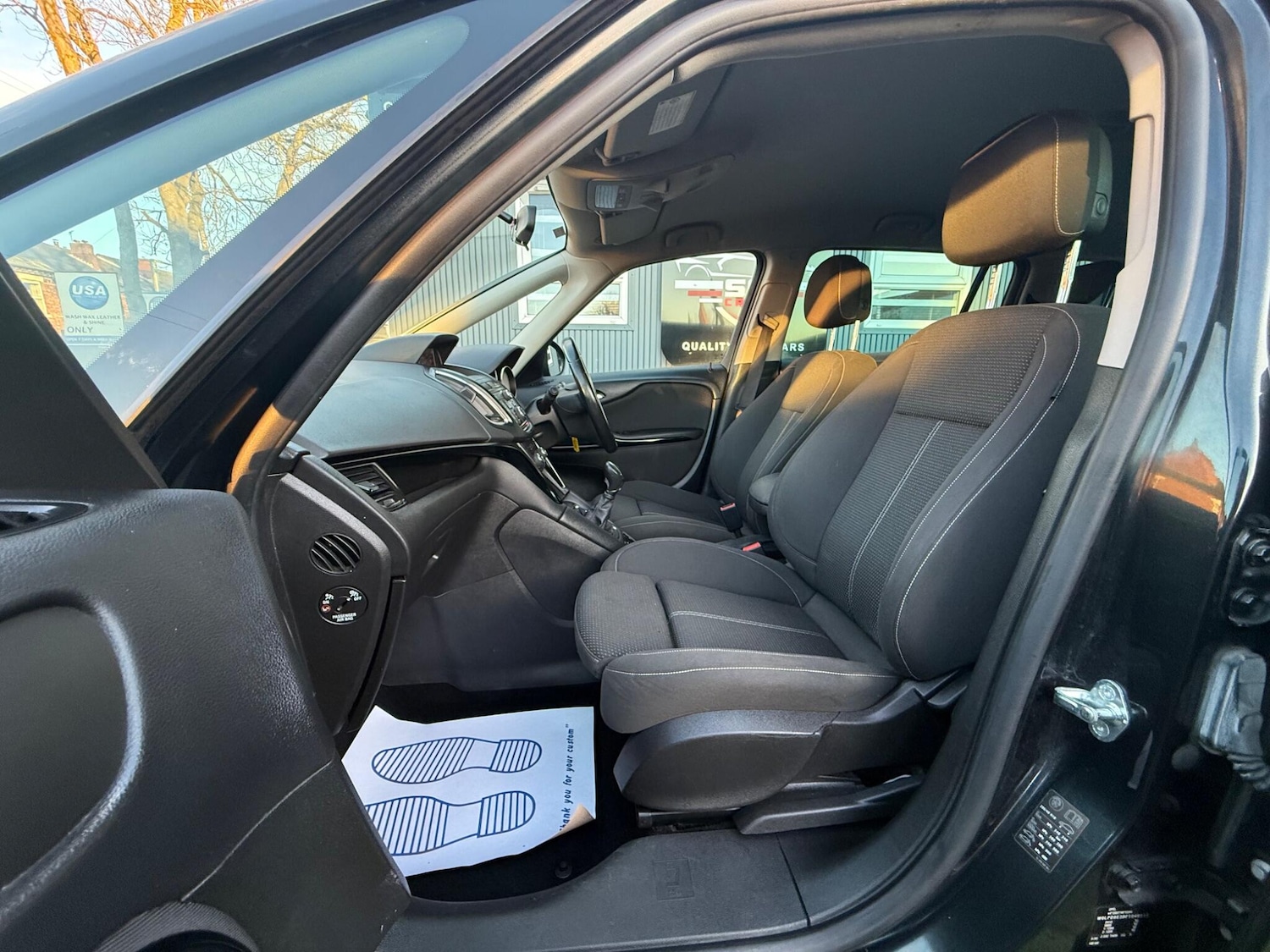 Used Vauxhall Zafira 2015 for sale - 76702279: Photo 34