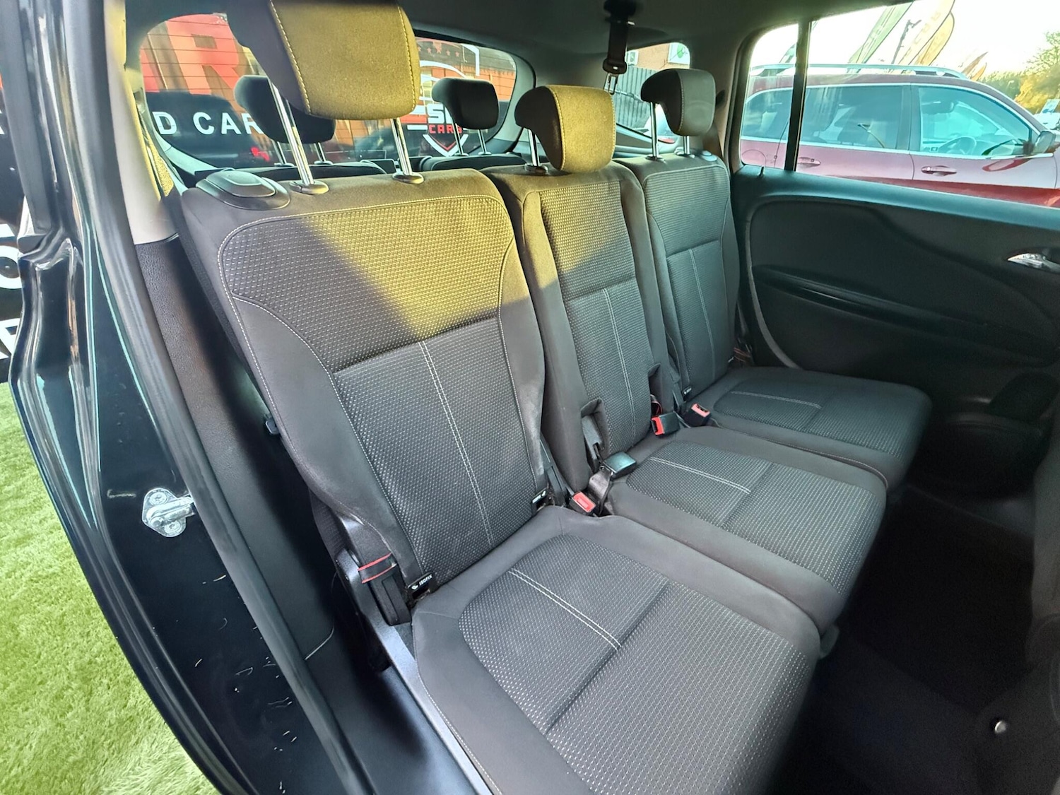 Used Vauxhall Zafira 2015 for sale - 76702279: Photo 38