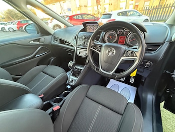 Used Vauxhall Zafira 2015 for sale - 76702279: Photo