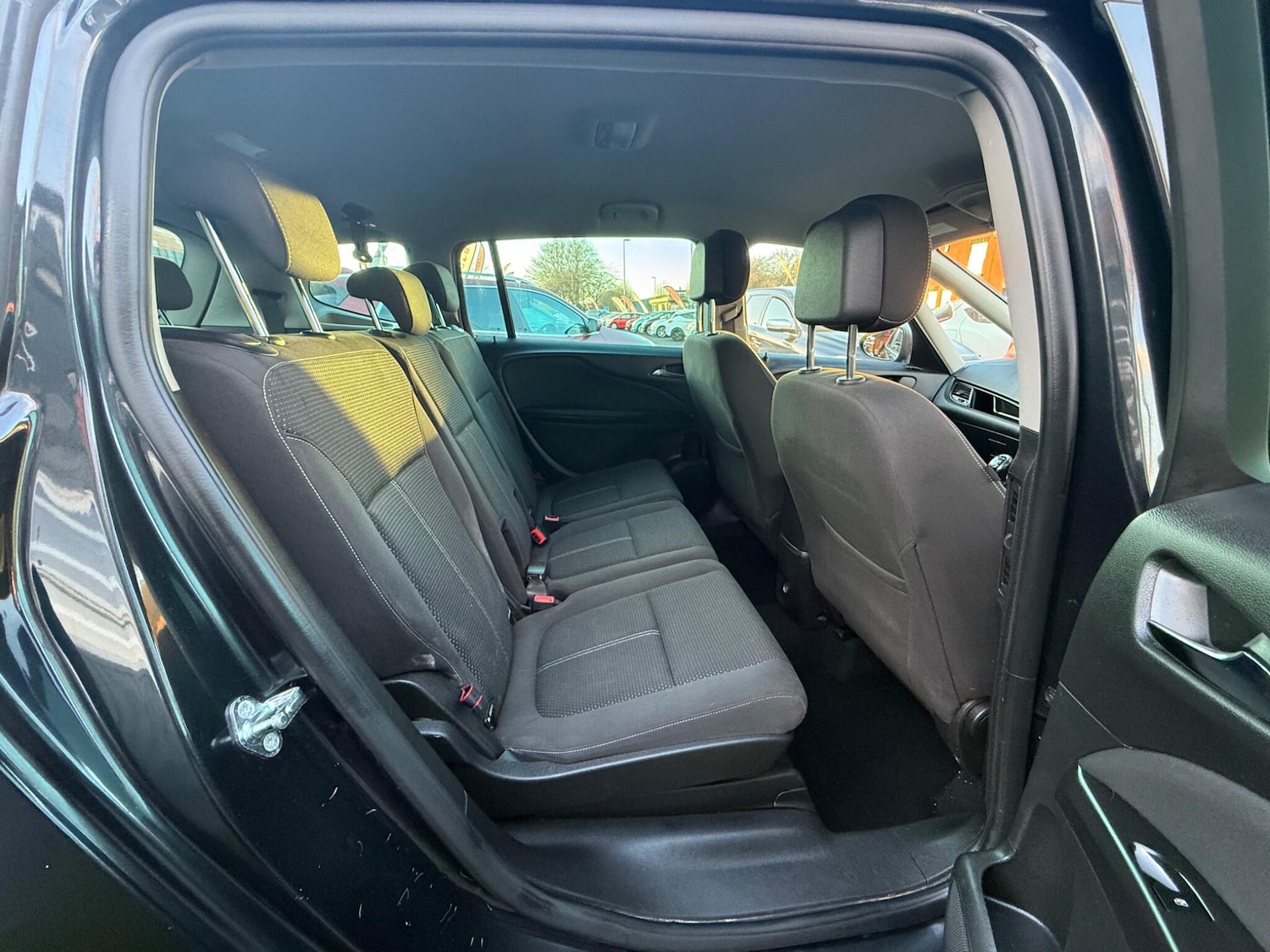 Used Vauxhall Zafira 2015 for sale - 76702279: Photo 5