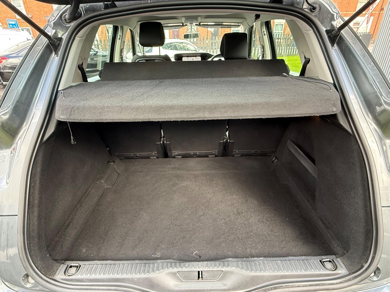 Used Citroen C4 Picasso for sale - 77977634: Photo 41