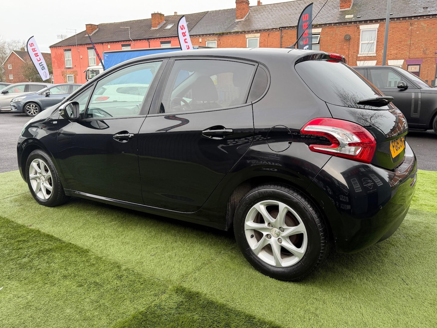 Used Peugeot 208 2015 for sale - 77191225: Photo 17