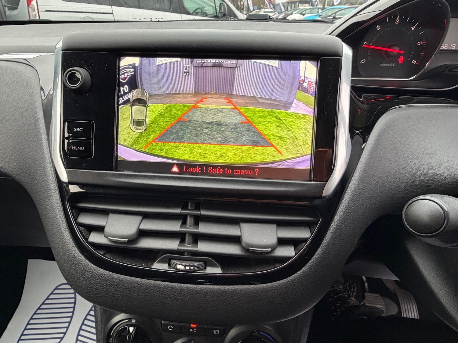 Used Peugeot 208 2015 for sale - 77191225: Photo 22