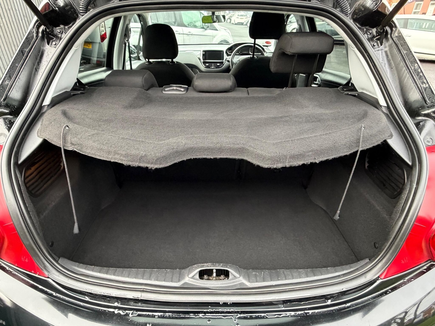 Used Peugeot 208 2015 for sale - 77191225: Photo 47