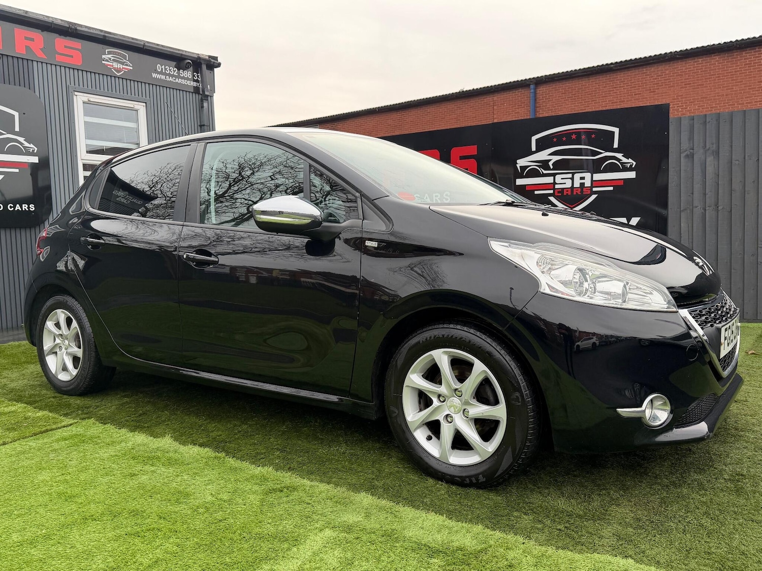 Used Peugeot 208 2015 for sale - 77191225: Photo 9