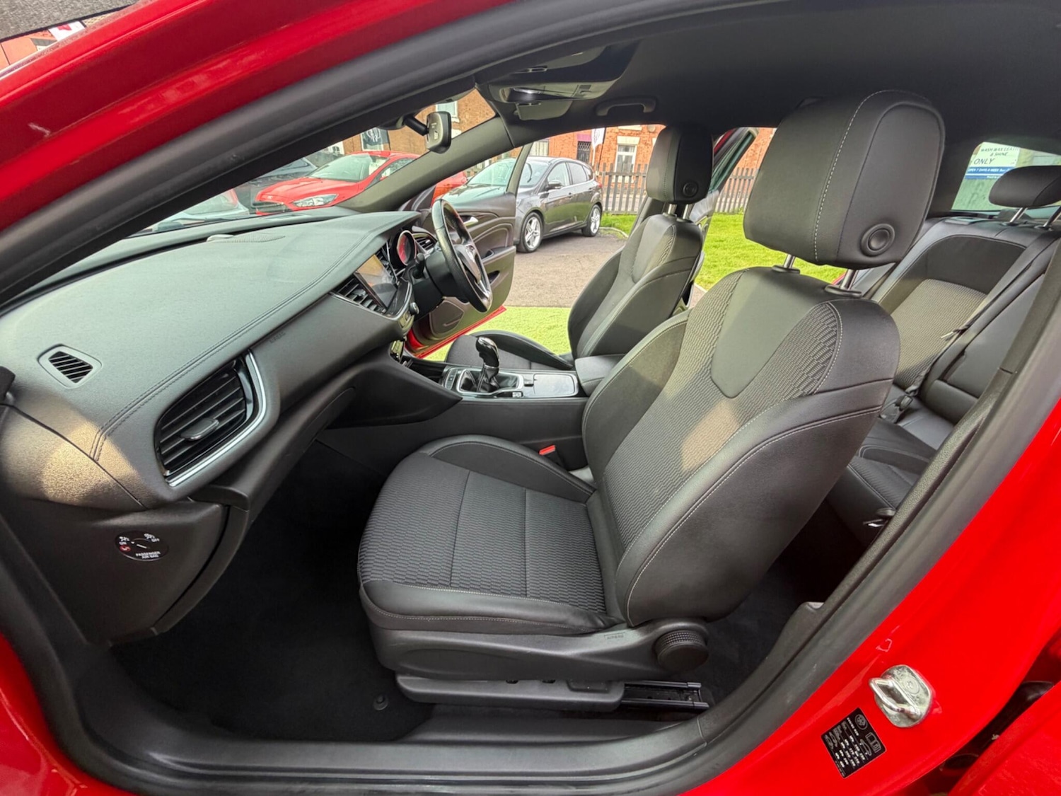 Used Vauxhall Insignia 2017 for sale - 77969668: Photo 27