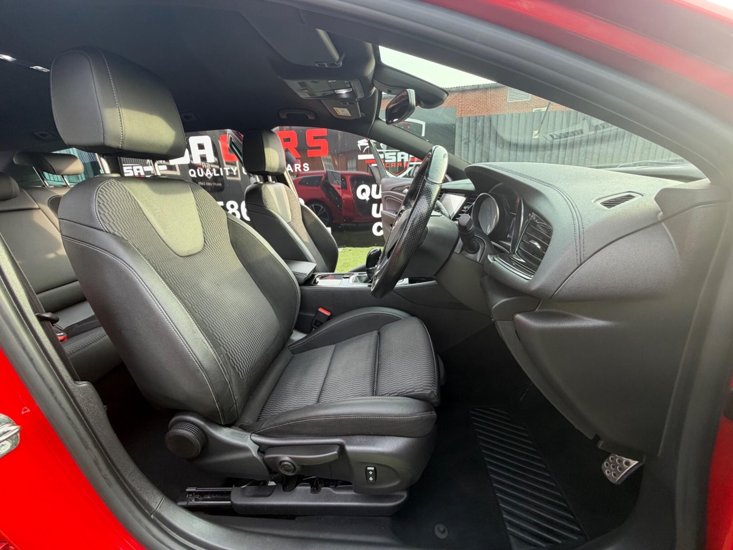 Used Vauxhall Insignia 2017 for sale - 77969668: Photo 29