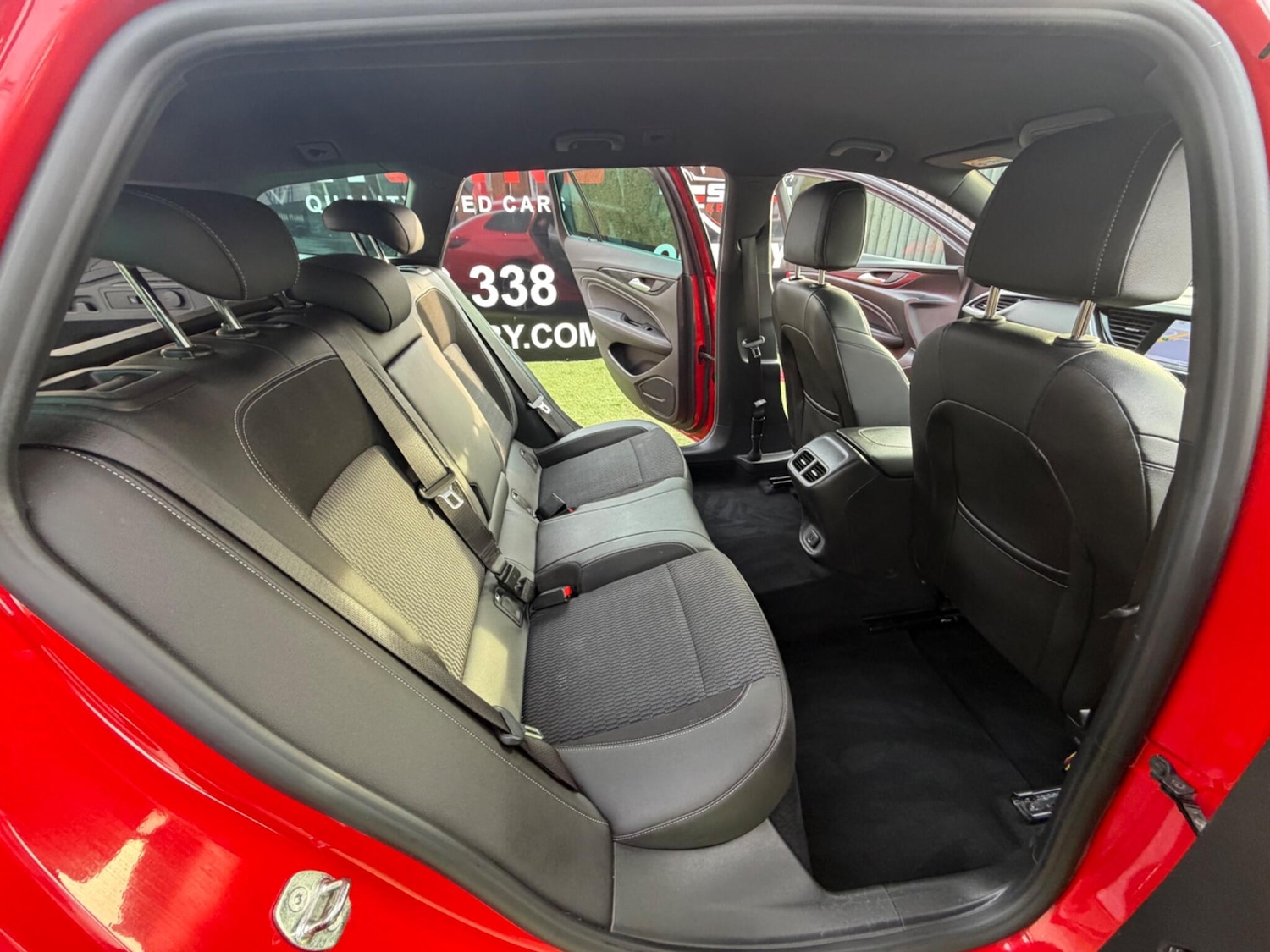 Used Vauxhall Insignia 2017 for sale - 77969668: Photo 30