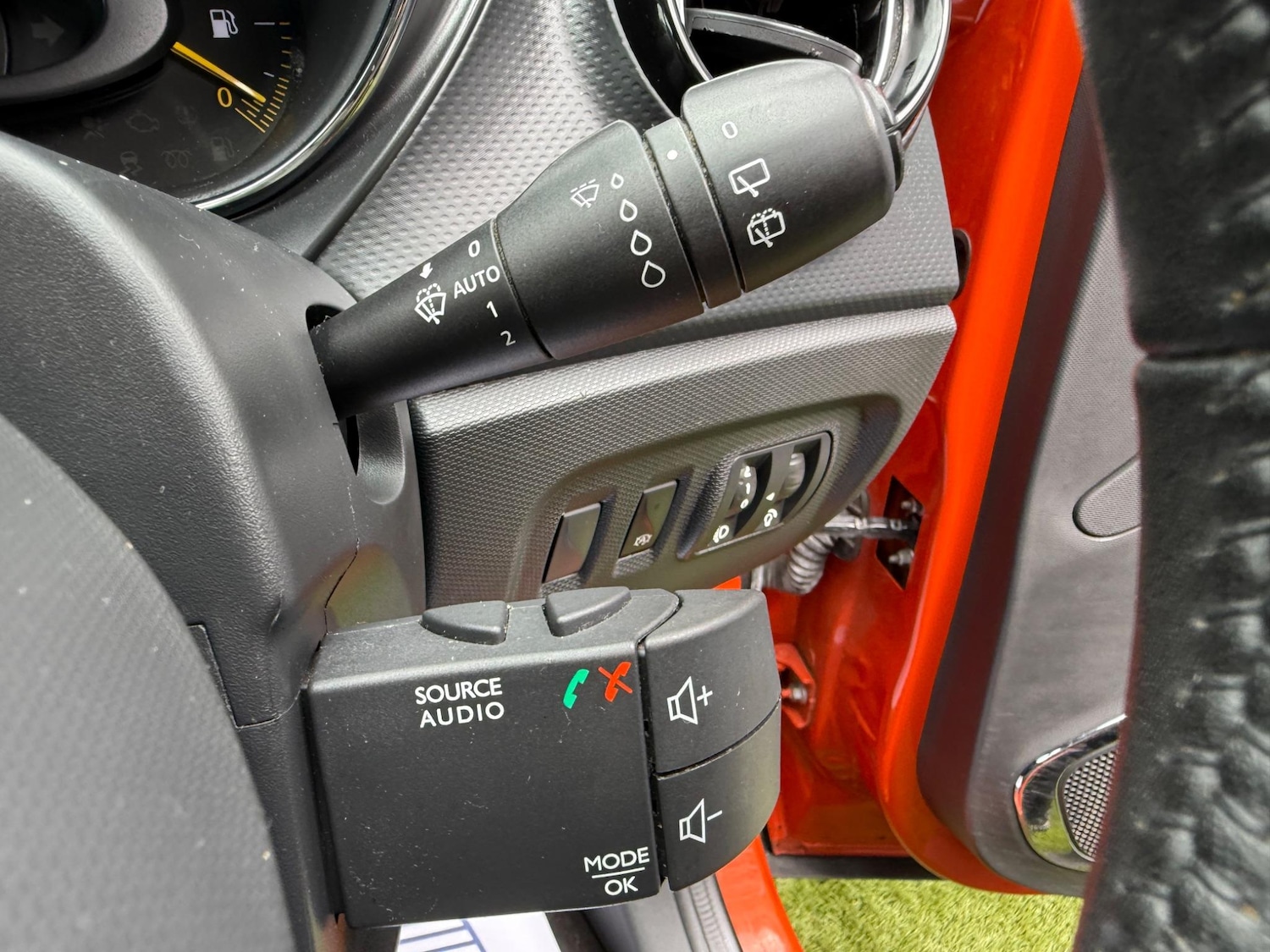 Used Renault Captur for sale - 76701870: Photo 26