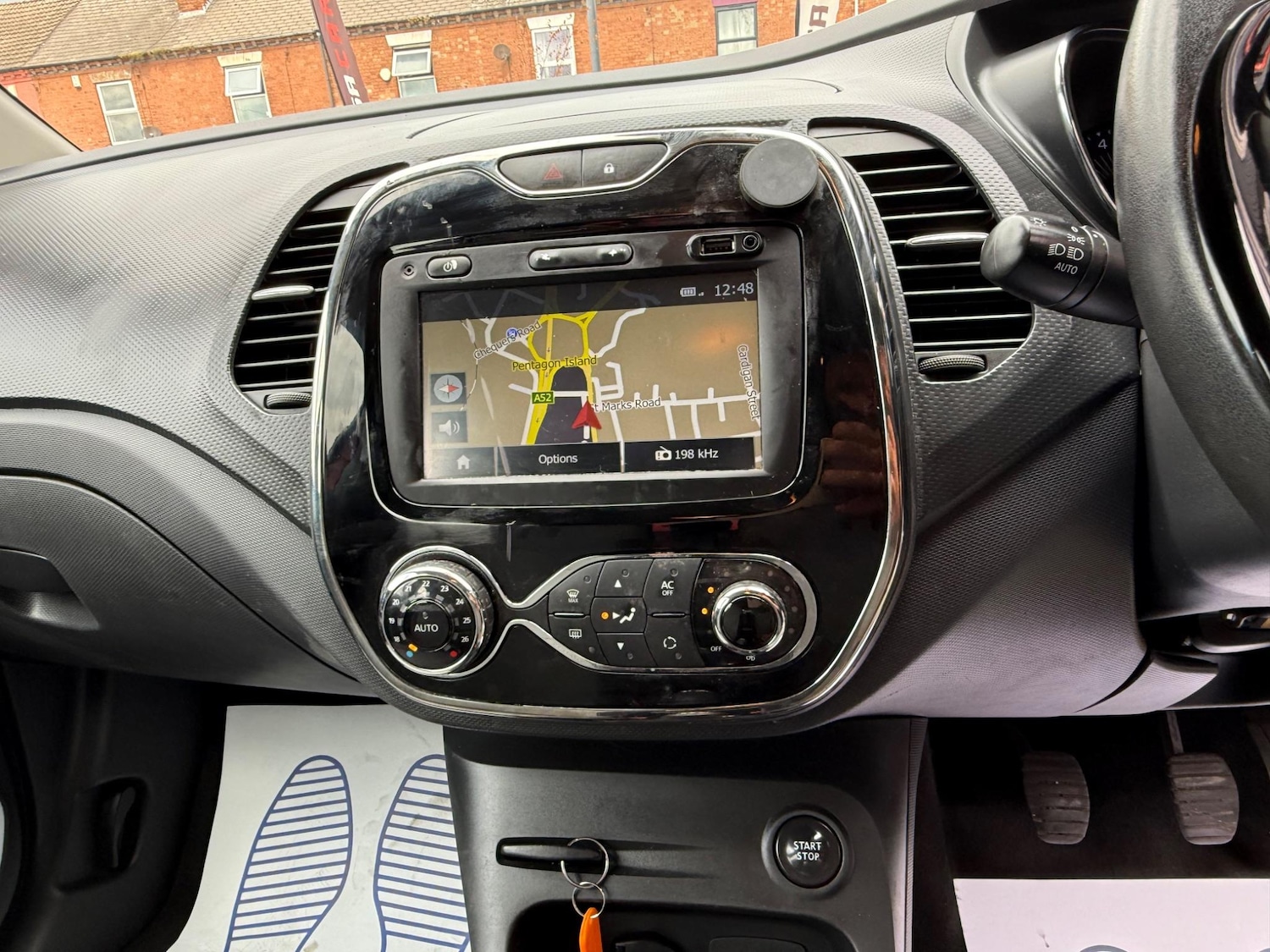 Used Renault Captur for sale - 76701870: Photo 28