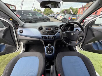 Used Hyundai i10 2017 for sale - 78965977: Photo